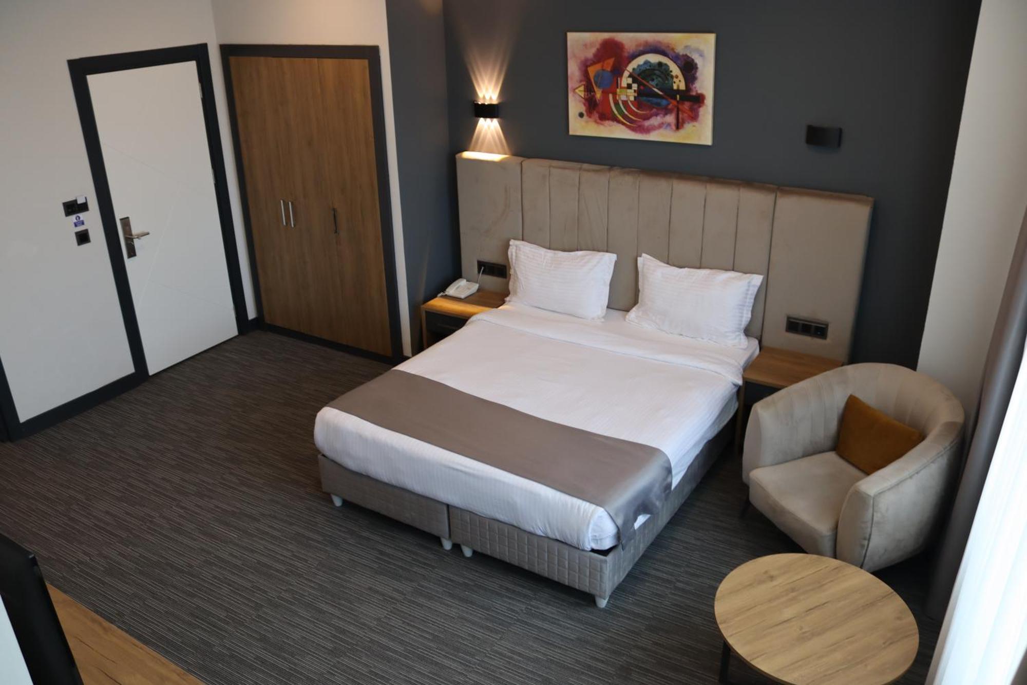 Home Plus Hotel Истанбул Екстериор снимка