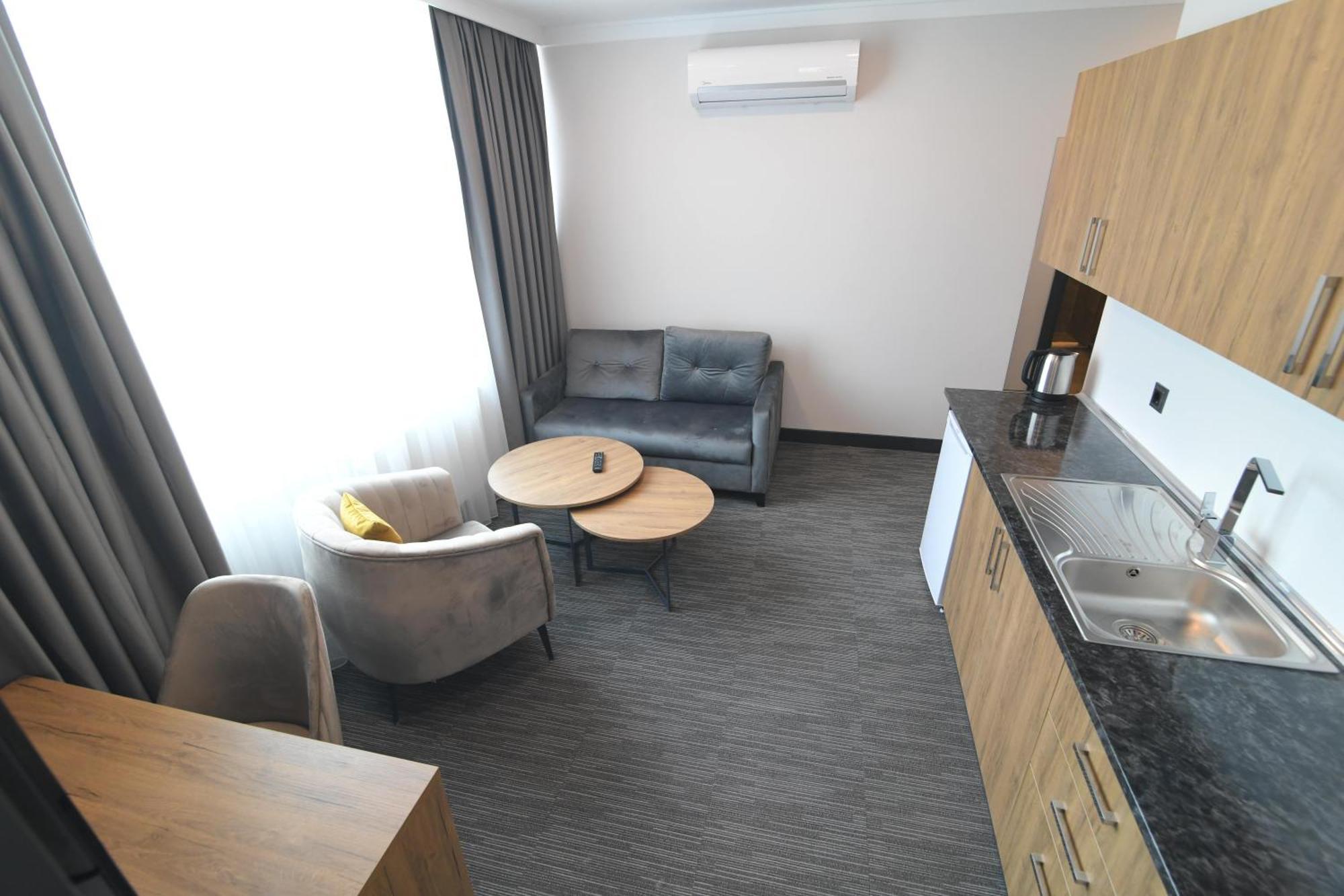 Home Plus Hotel Истанбул Екстериор снимка