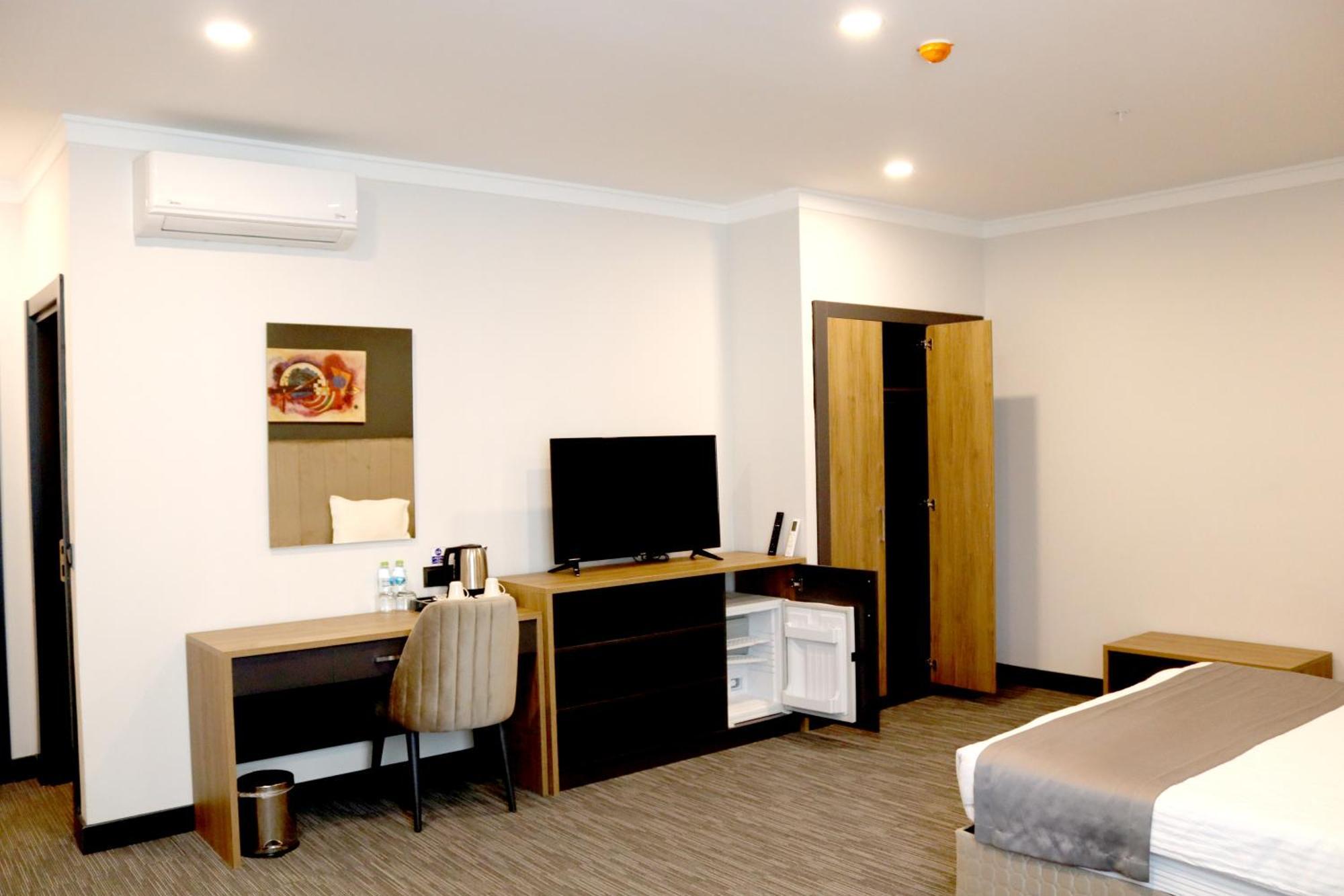 Home Plus Hotel Истанбул Екстериор снимка