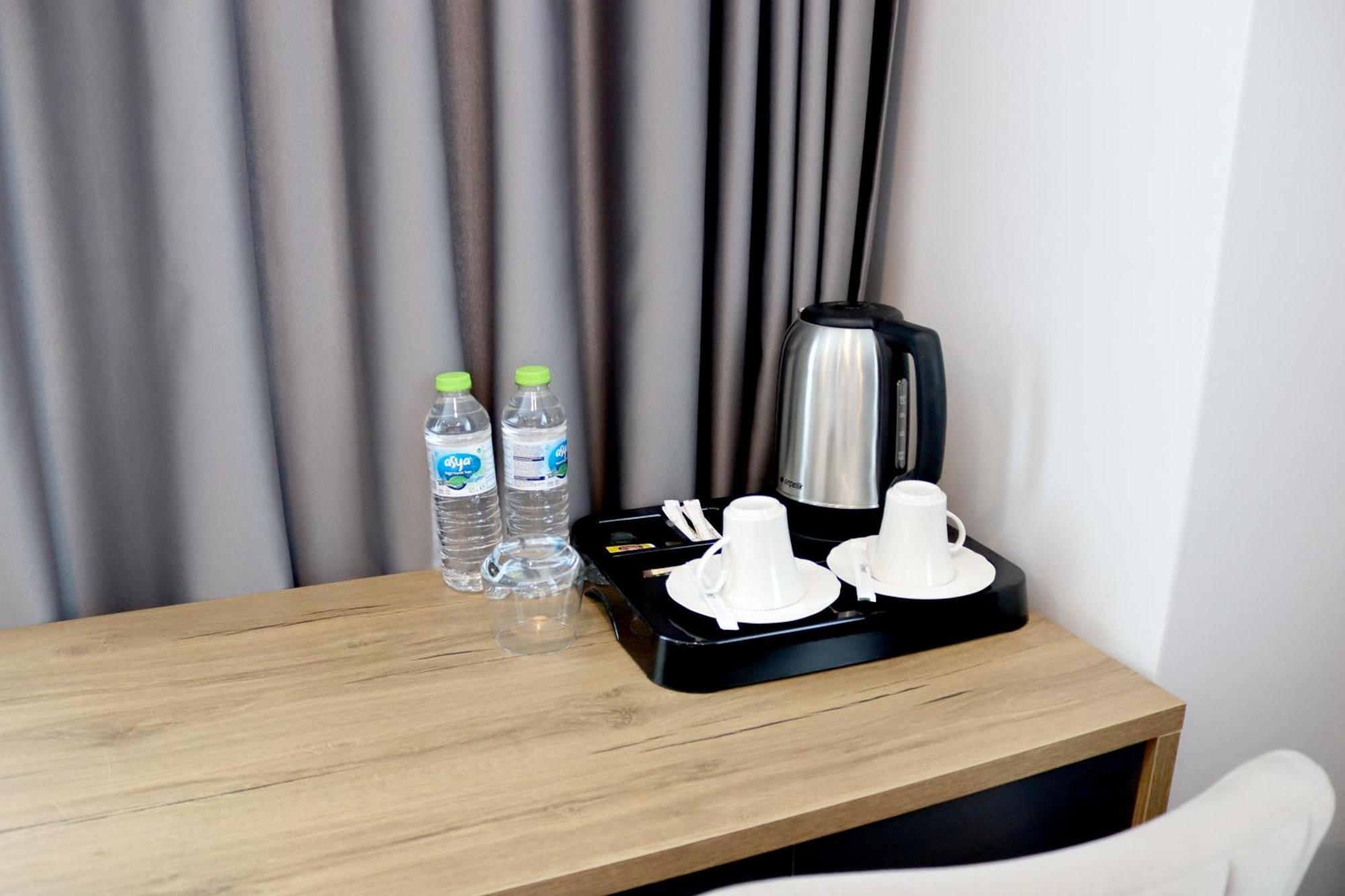 Home Plus Hotel Истанбул Екстериор снимка
