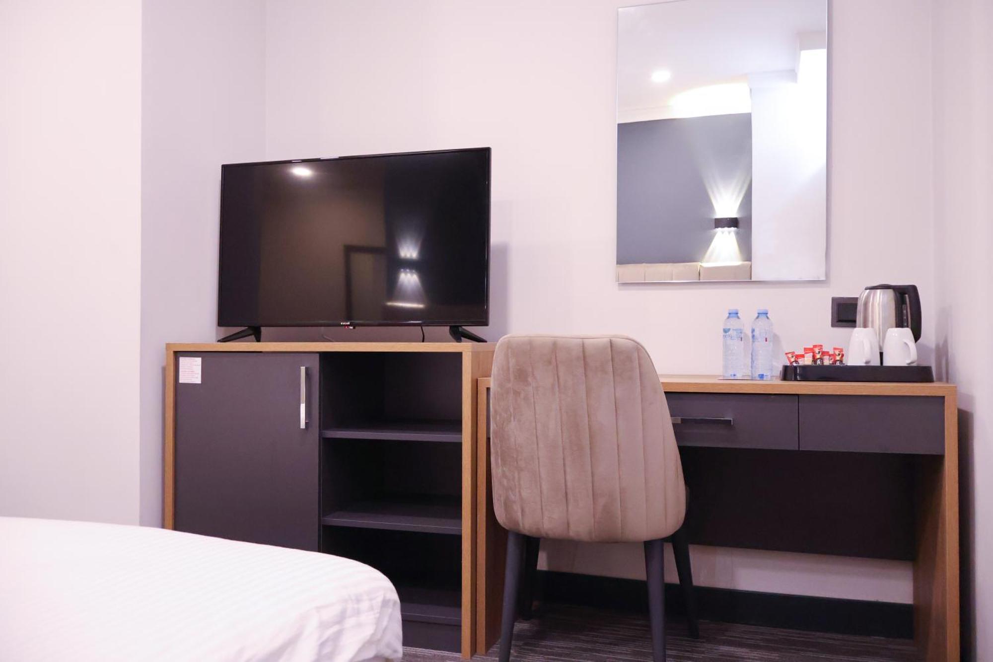 Home Plus Hotel Истанбул Екстериор снимка