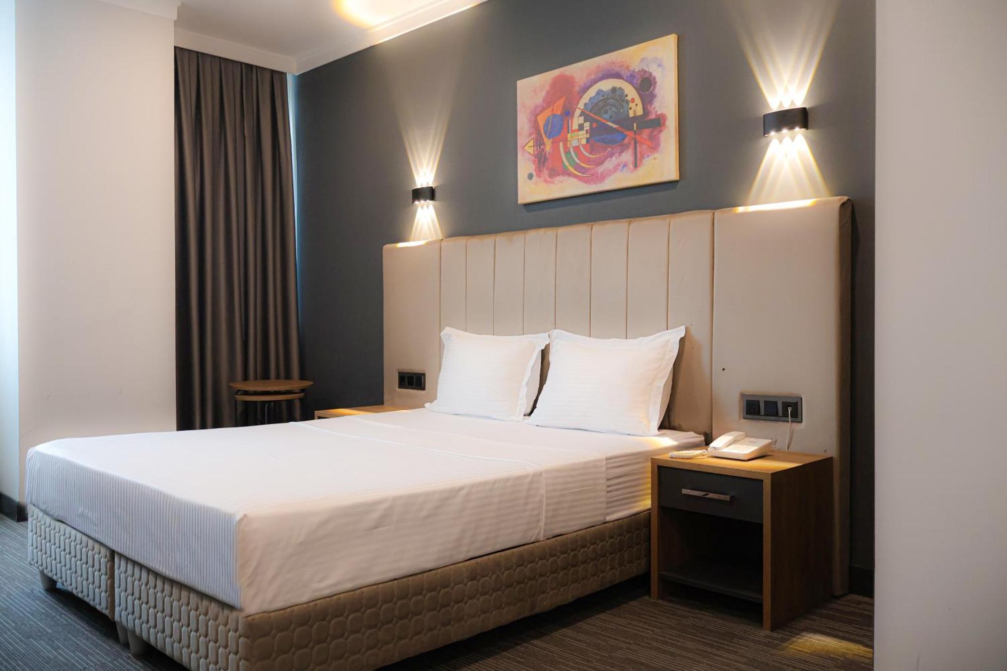 Home Plus Hotel Истанбул Екстериор снимка