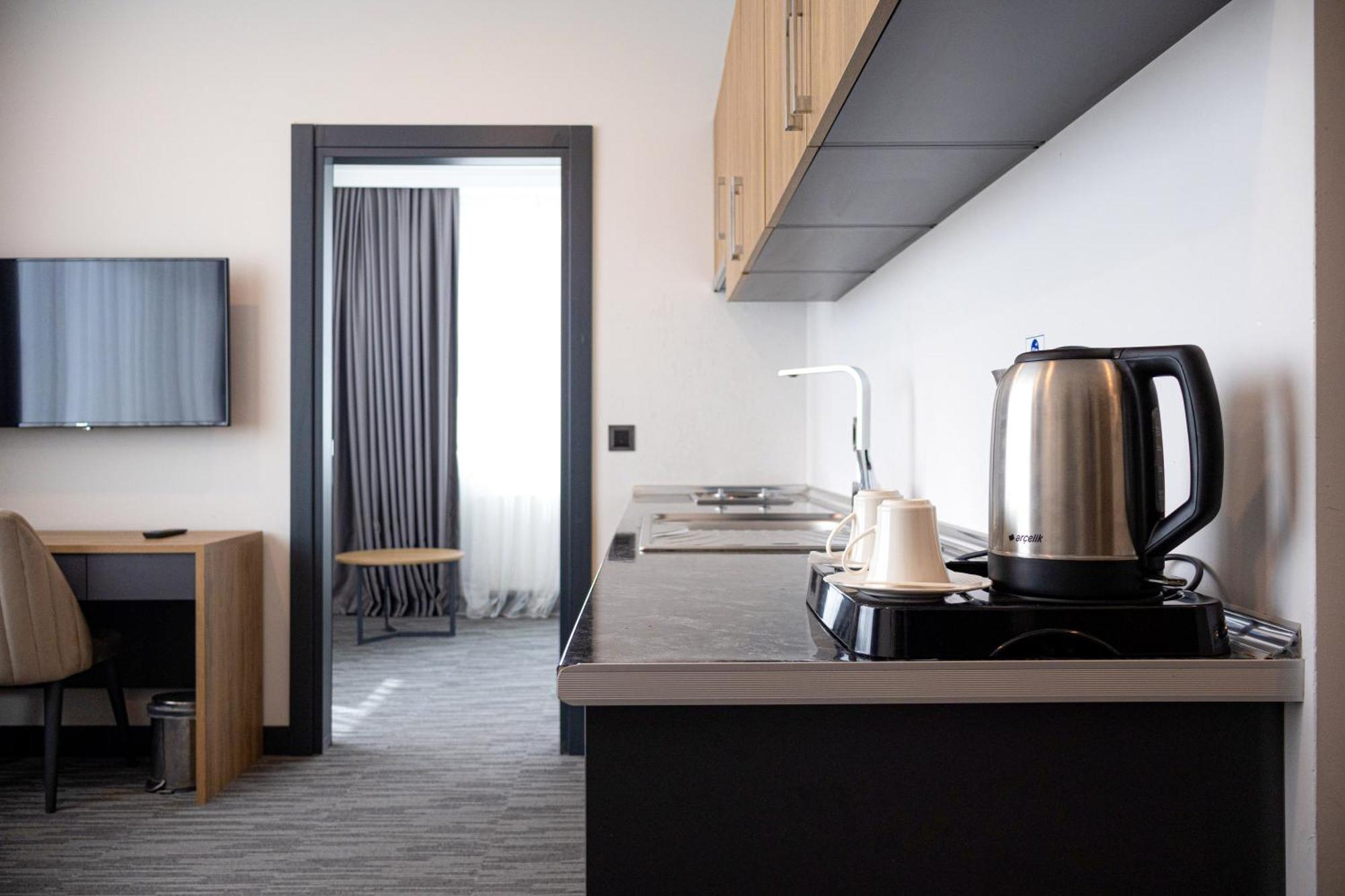 Home Plus Hotel Истанбул Екстериор снимка