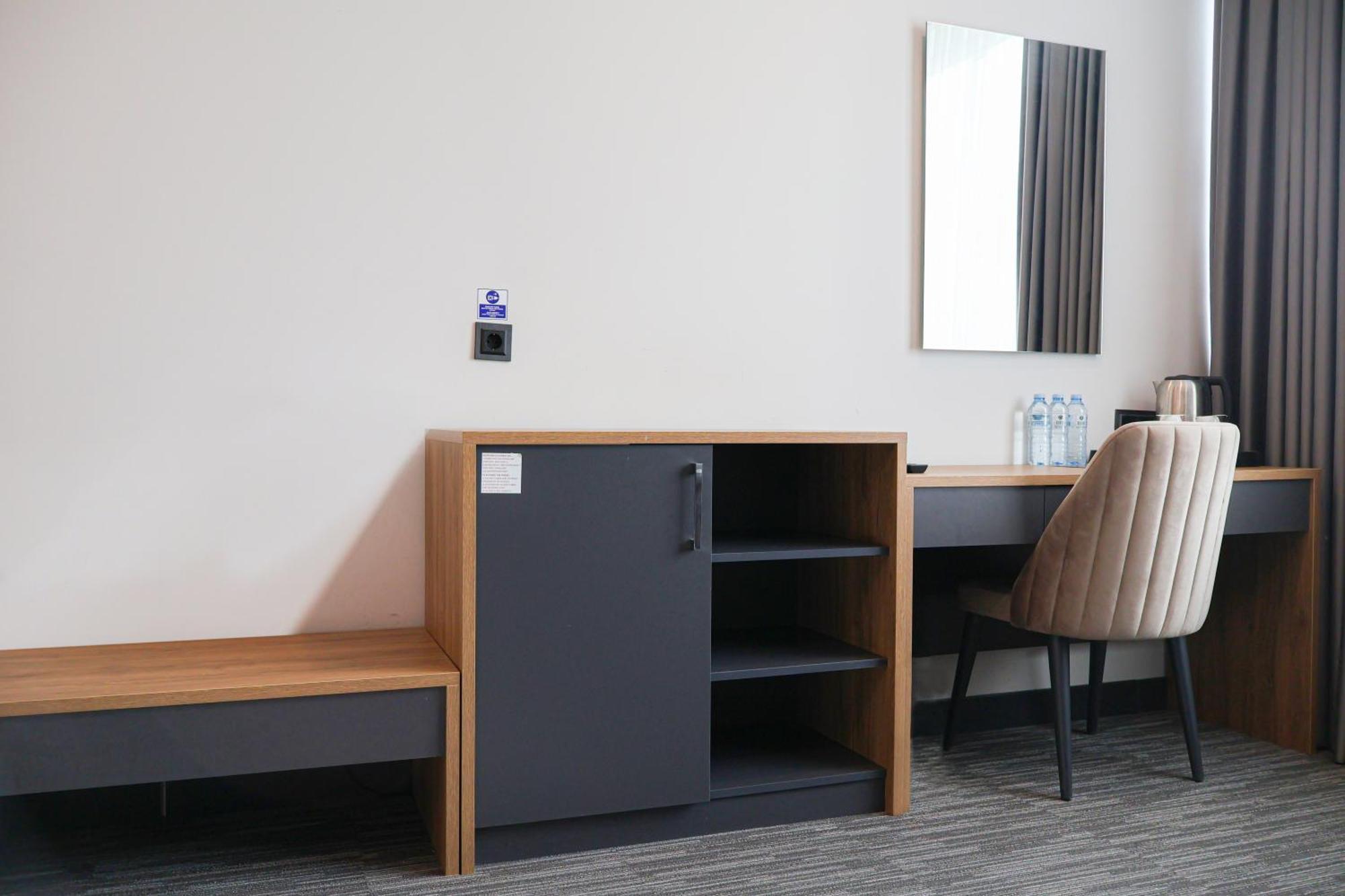 Home Plus Hotel Истанбул Екстериор снимка